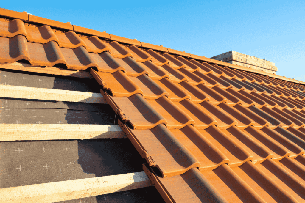 pose de tuiles pour la couverture de toiture à nogaro